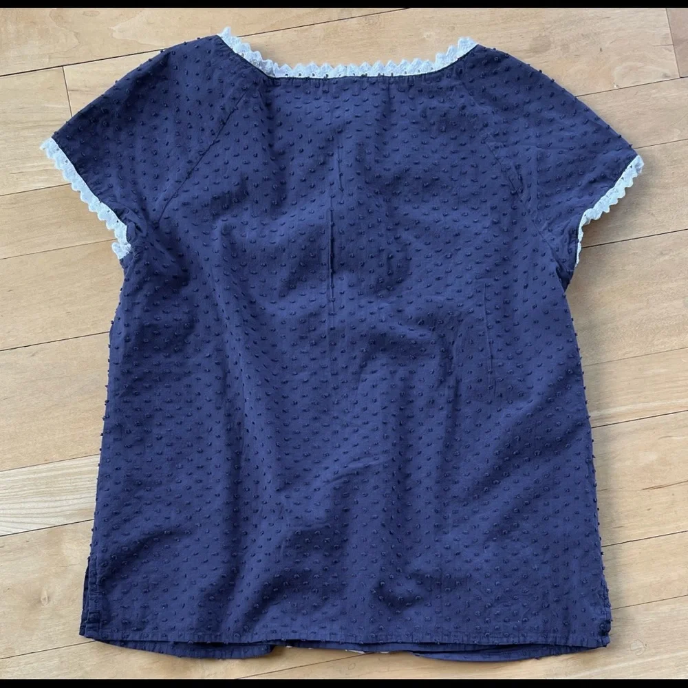 Vineyard Vines Top - Picture 3 of 4